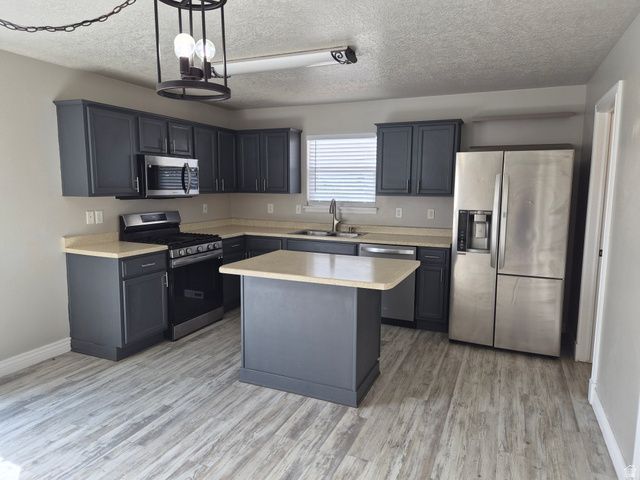 4028 S SUNRISE DR, Saratoga Springs, UT 84045