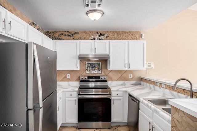 2210 N 84TH Avenue, Phoenix, AZ 85037