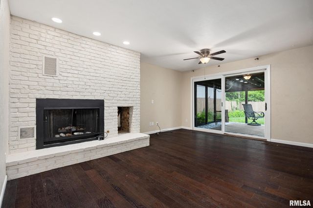 4004 N BROOKRIDGE Place, Peoria, IL 61614