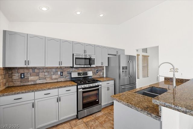 840 Holly Lake Way, Henderson, NV 89002