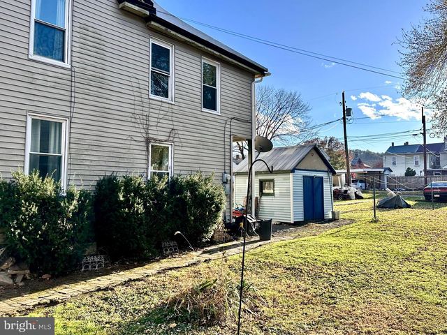 153-155 N FRONT ST, Newport, PA 17074