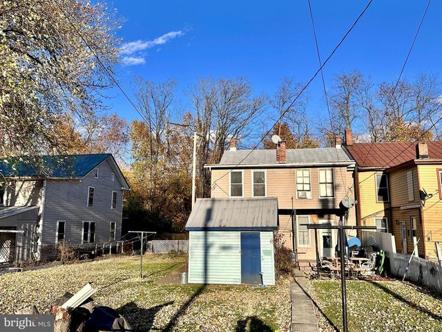 153-155 N FRONT ST, Newport, PA 17074