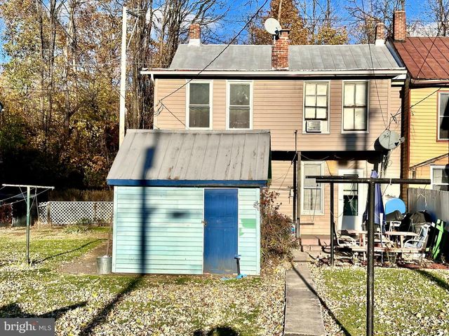 153-155 N FRONT ST, Newport, PA 17074