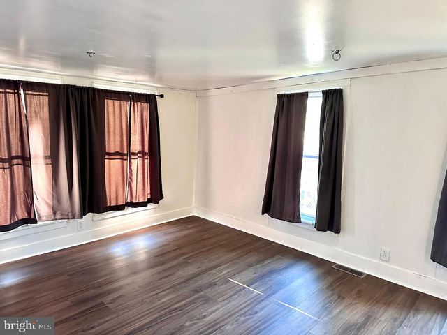 153-155 N FRONT ST, Newport, PA 17074