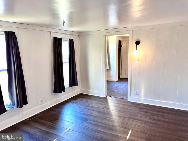 153-155 N FRONT ST, Newport, PA 17074