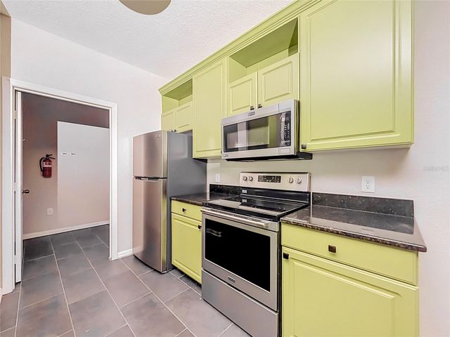 6003 HEMINGWAY CIRCLE 6003, Haines City, FL 33844