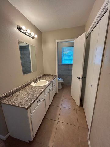 1206 Anetta Street, Bowie, TX 76230