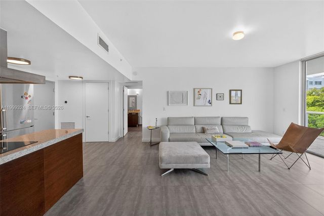 720 NE 62nd St 404, Miami, FL 33138