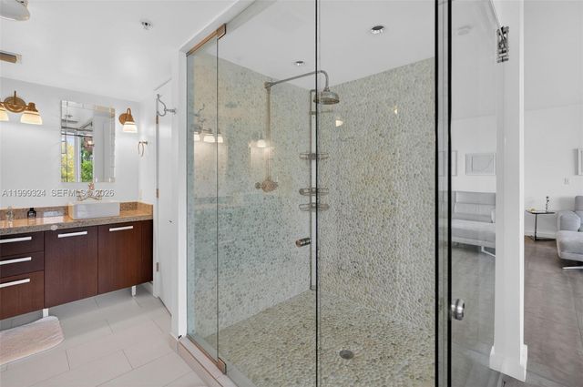 720 NE 62nd St 404, Miami, FL 33138