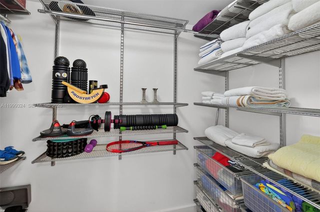 720 NE 62nd St 404, Miami, FL 33138