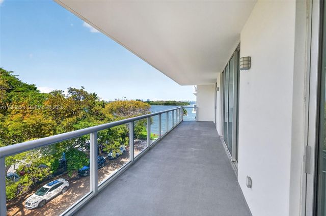 720 NE 62nd St 404, Miami, FL 33138