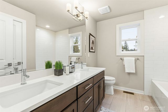 8017 128th Avenue NE, Kirkland, WA 98033