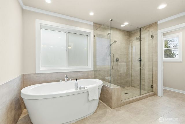 8017 128th Avenue NE, Kirkland, WA 98033