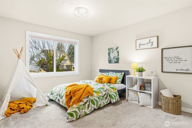 8017 128th Avenue NE, Kirkland, WA 98033