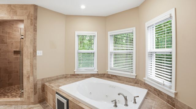 705 N Campbell Rd, Altamont, TN 37301