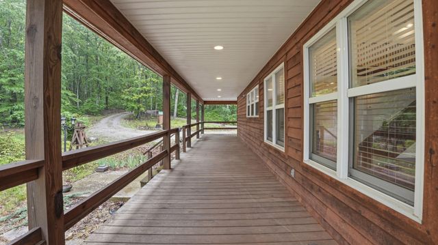 705 N Campbell Rd, Altamont, TN 37301