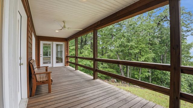 705 N Campbell Rd, Altamont, TN 37301