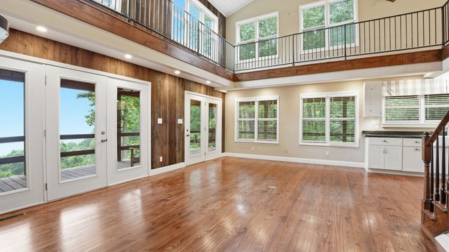 705 N Campbell Rd, Altamont, TN 37301