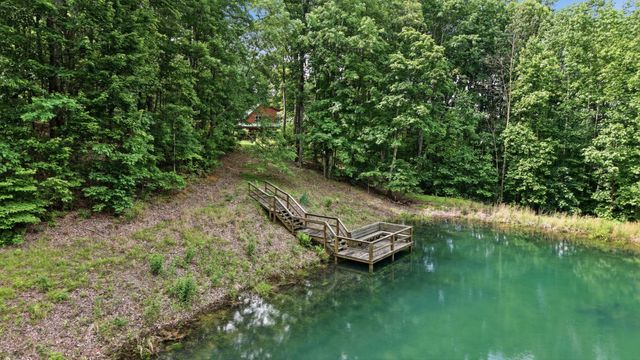 705 N Campbell Rd, Altamont, TN 37301