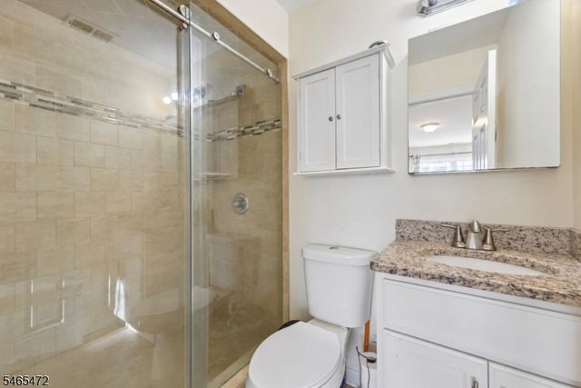 1017 Spruce St, Roselle Boro, NJ 07203