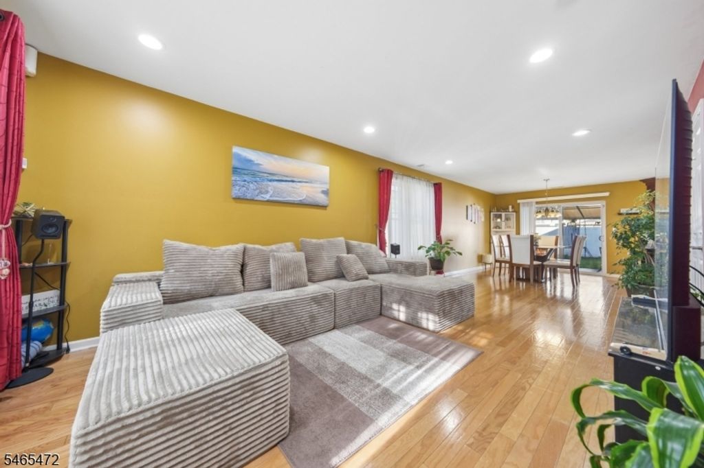 1017 Spruce St, Roselle Boro, NJ 07203 — photo 4