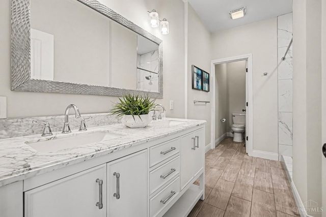 1720 Dexter Avenue, Cincinnati, OH 45206