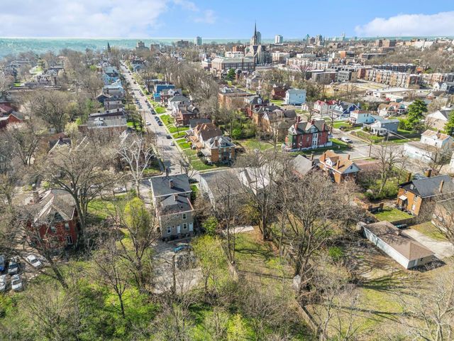 1720 Dexter Avenue, Cincinnati, OH 45206