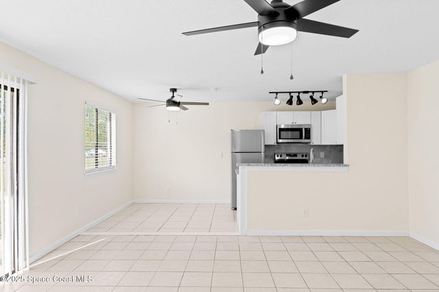 1884 Agora Circle SE 101, Palm Bay, FL 32909