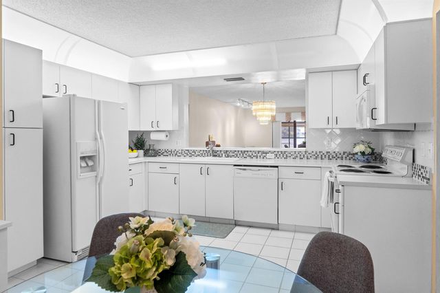 9700 Pavarotti Terrace 102, Boynton Beach, FL 33437