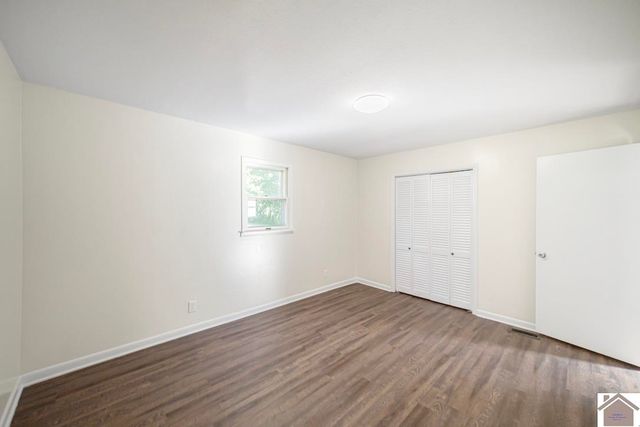6545 Clinton Road, Paducah, KY 42001