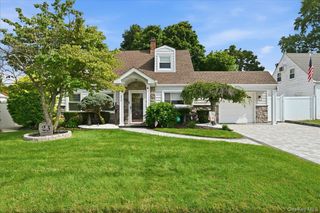 23 Needle Lane, Levittown, NY 11756