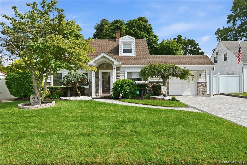23 Needle Lane, Levittown, NY 11756