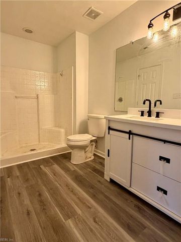 720 Anchor Bay CV, Newport News, VA 23602