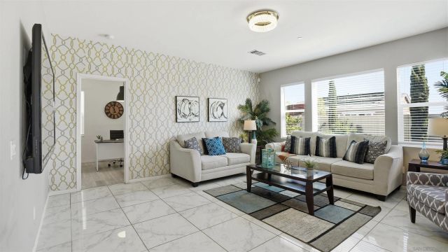 1218 Idanan Rd, Chula Vista, CA 91913