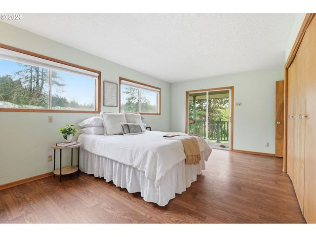 16016 S Forsythe Rd, Oregon City, OR 97045