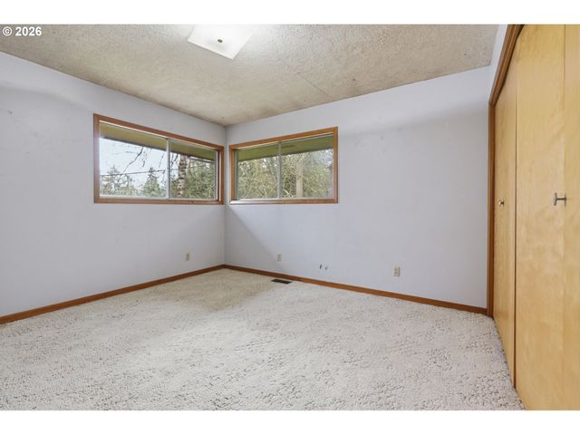 16016 S Forsythe Rd, Oregon City, OR 97045