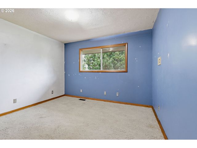 16016 S Forsythe Rd, Oregon City, OR 97045