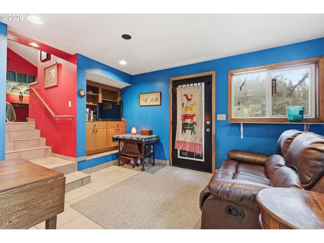 16016 S Forsythe Rd, Oregon City, OR 97045