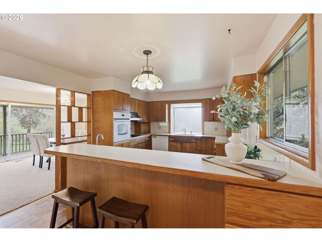 16016 S Forsythe Rd, Oregon City, OR 97045