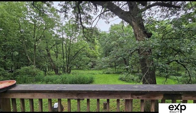 517 Bellevue Blvd Boulevard N, Bellevue, NE 68005