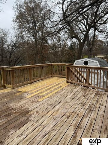 517 Bellevue Blvd Boulevard N, Bellevue, NE 68005