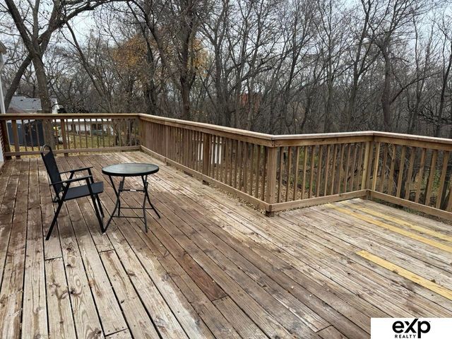 517 Bellevue Blvd Boulevard N, Bellevue, NE 68005