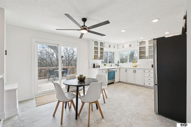 517 Bellevue Blvd Boulevard N, Bellevue, NE 68005