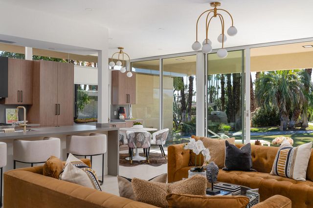 139 Desert Lakes Drive, Palm Springs, CA 92264