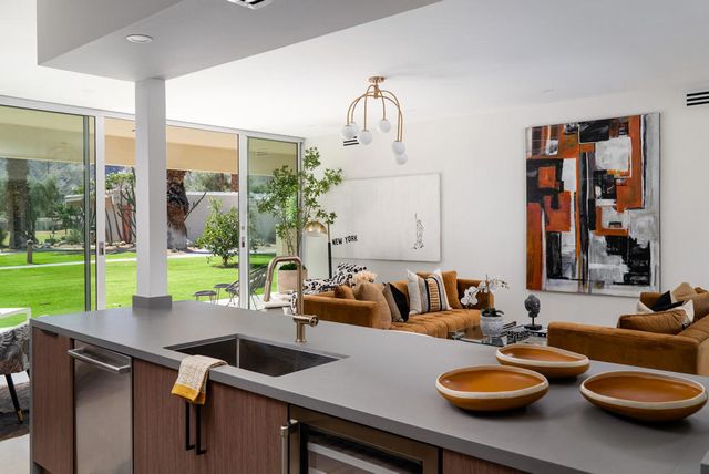 139 Desert Lakes Drive, Palm Springs, CA 92264