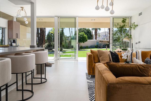 139 Desert Lakes Drive, Palm Springs, CA 92264