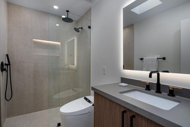 139 Desert Lakes Drive, Palm Springs, CA 92264