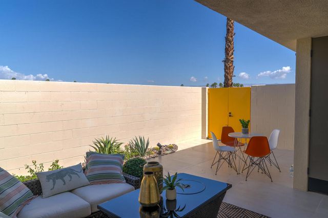 139 Desert Lakes Drive, Palm Springs, CA 92264