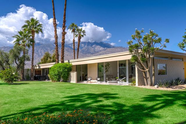 139 Desert Lakes Drive, Palm Springs, CA 92264