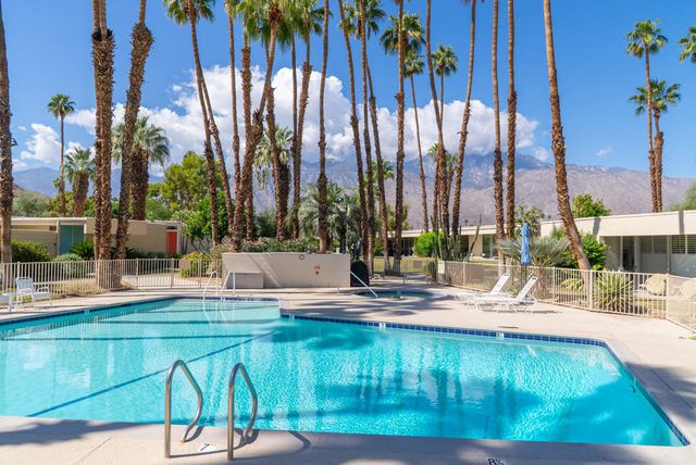 139 Desert Lakes Drive, Palm Springs, CA 92264